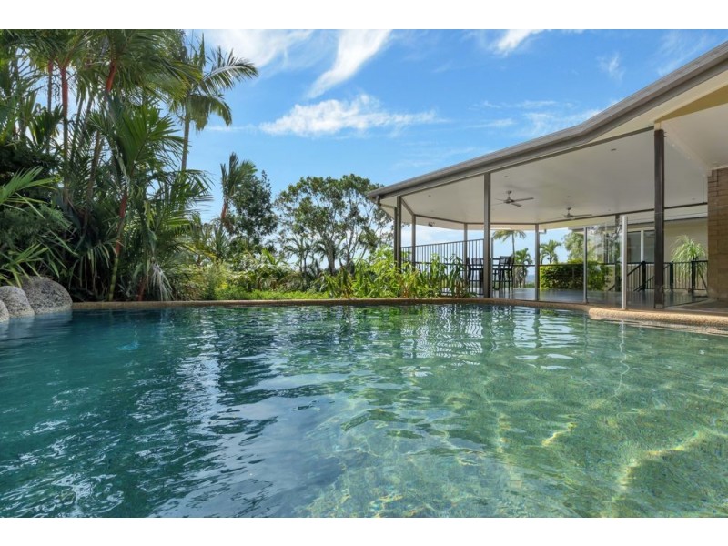 17 Minerva Avenue, Mooroobool QLD 4870