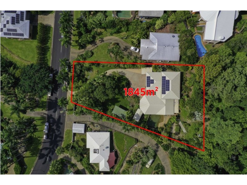 17 Minerva Avenue, Mooroobool QLD 4870