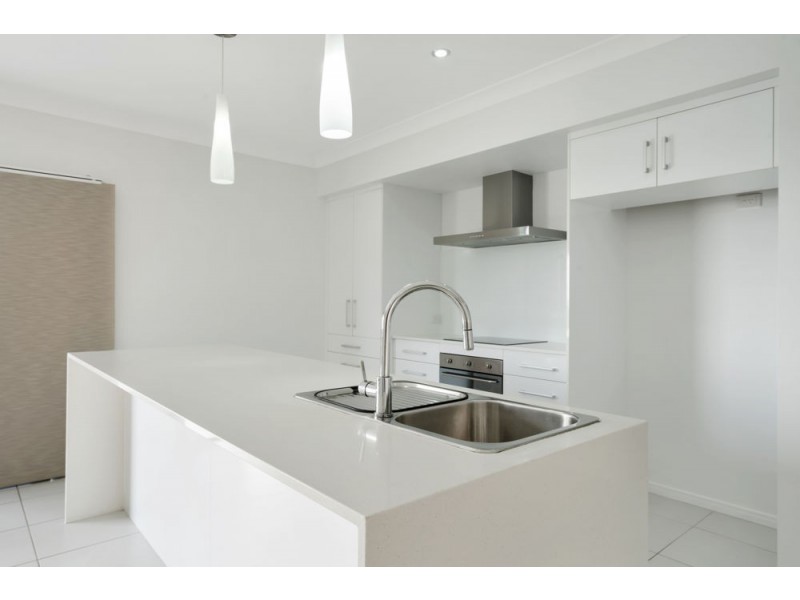 12 Sunbird Drive, Woree QLD 4868