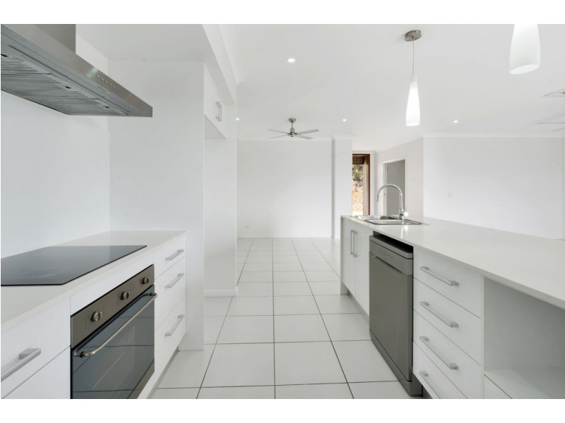 12 Sunbird Drive, Woree QLD 4868