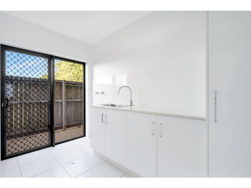 12 Sunbird Drive, Woree QLD 4868