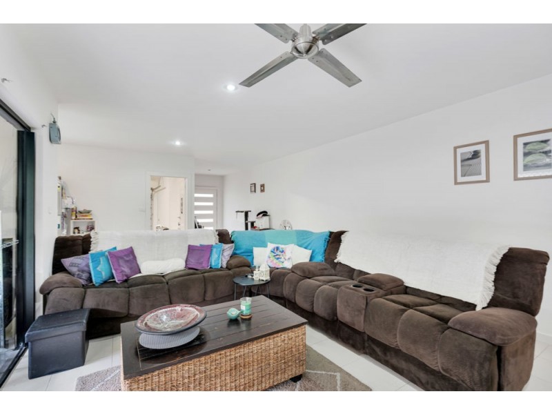 2/1 Savaii Close, Palm Cove QLD 4879