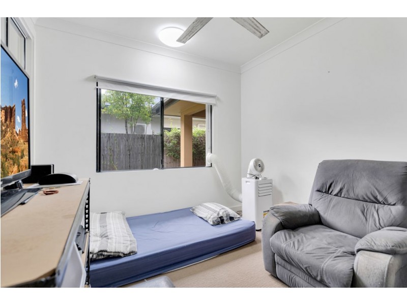 2/1 Savaii Close, Palm Cove QLD 4879