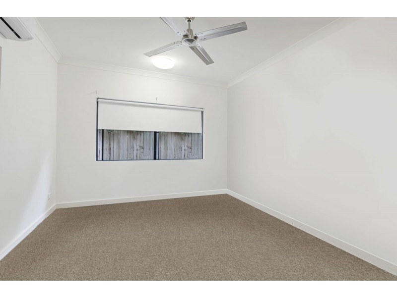 2/1 Savaii Close, Palm Cove QLD 4879