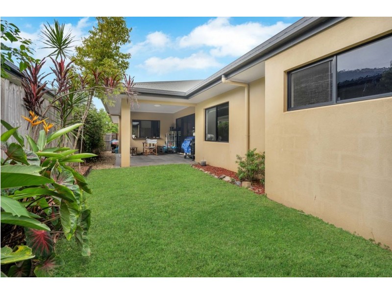 2/1 Savaii Close, Palm Cove QLD 4879