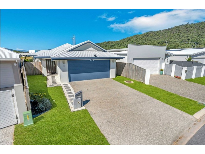 10 Coxswain Place, Trinity Beach QLD 4879