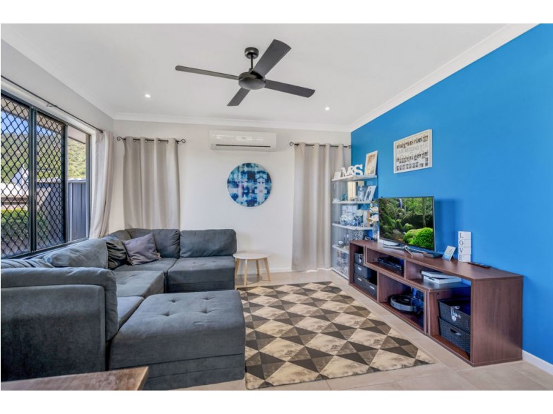 10 Coxswain Place, Trinity Beach QLD 4879