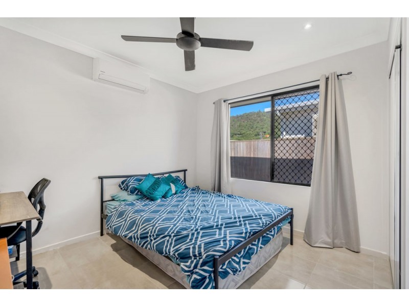 10 Coxswain Place, Trinity Beach QLD 4879