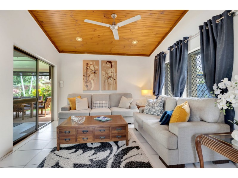 3 Roslyn Close, Yorkeys Knob QLD 4878