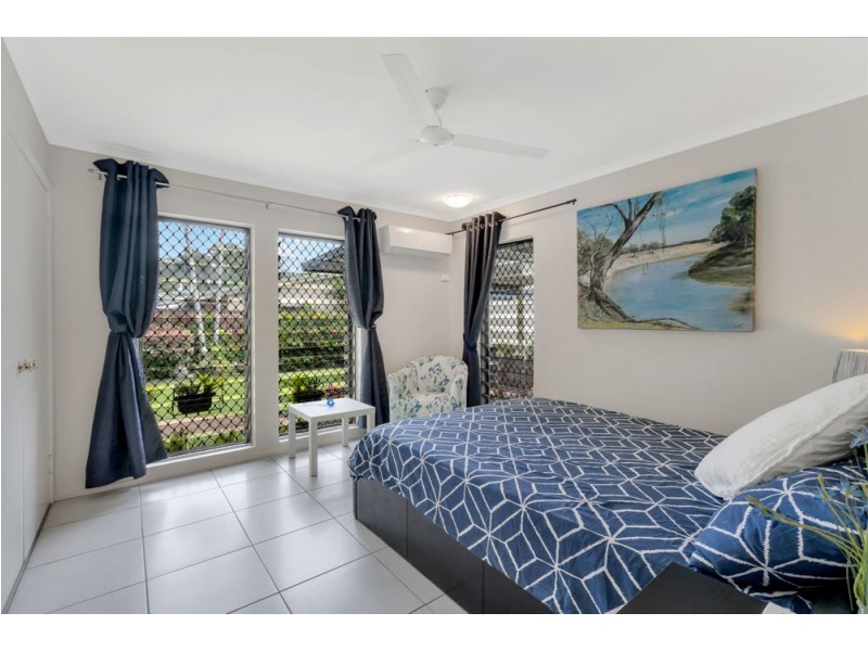 3 Roslyn Close, Yorkeys Knob QLD 4878