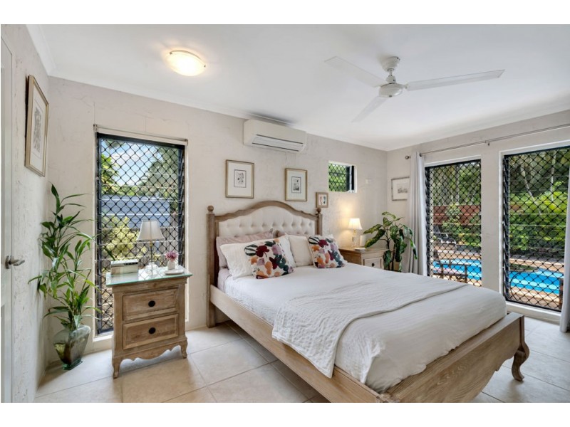 3 Roslyn Close, Yorkeys Knob QLD 4878