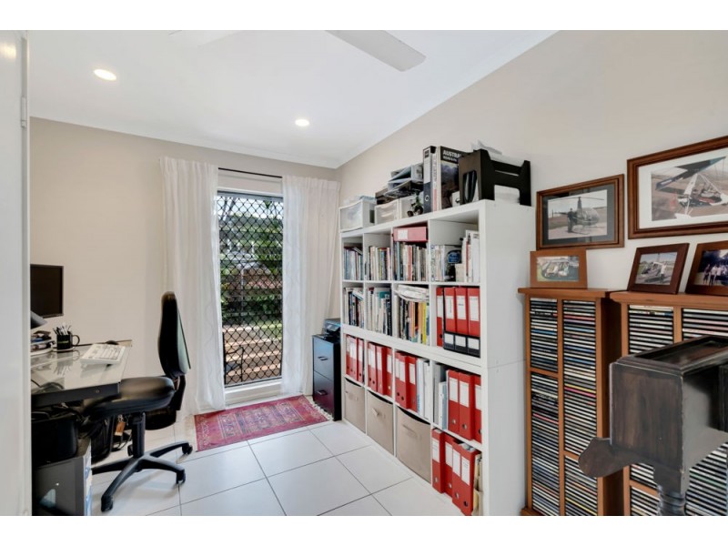 3 Roslyn Close, Yorkeys Knob QLD 4878