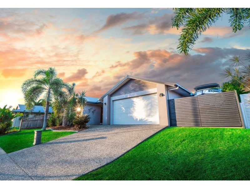 5 Norwood Crescent, Trinity Park QLD 4879
