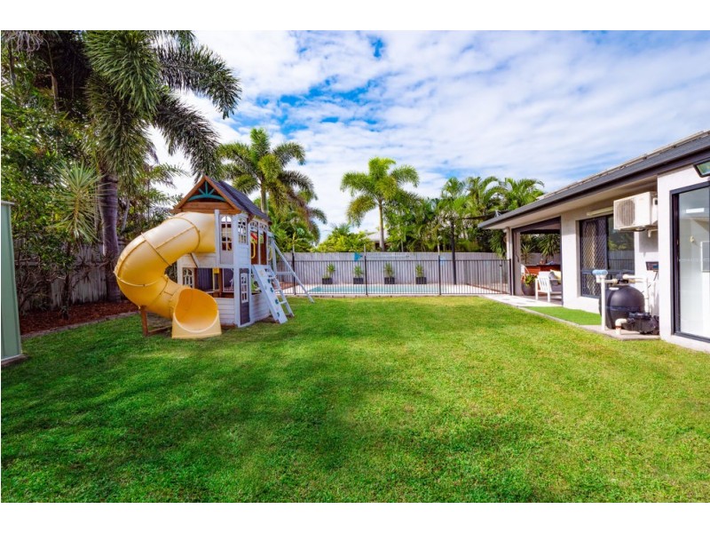 5 Norwood Crescent, Trinity Park QLD 4879
