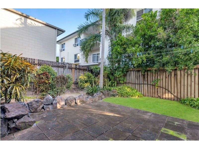 3/3 James Street, Cairns North QLD 4870