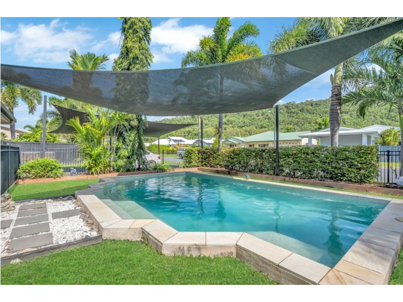 38-40 Bramble Street, Clifton Beach QLD 4879