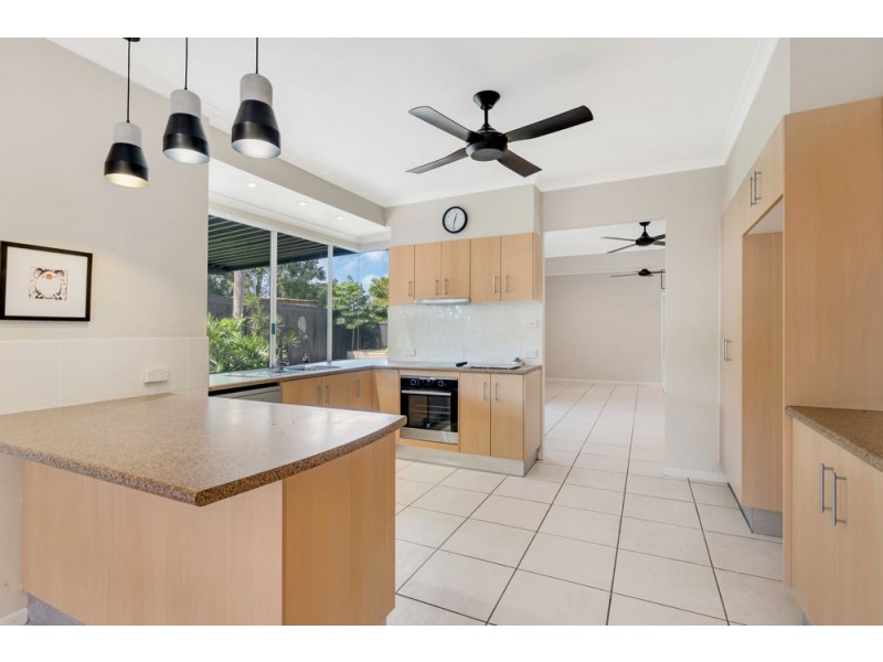 38-40 Bramble Street, Clifton Beach QLD 4879