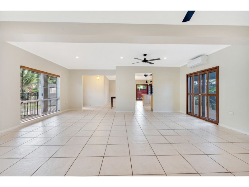 38-40 Bramble Street, Clifton Beach QLD 4879