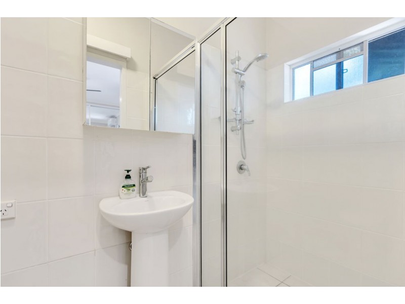 38-40 Bramble Street, Clifton Beach QLD 4879