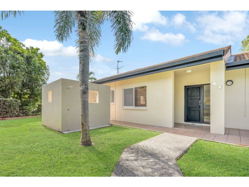 38-40 Bramble Street, Clifton Beach QLD 4879