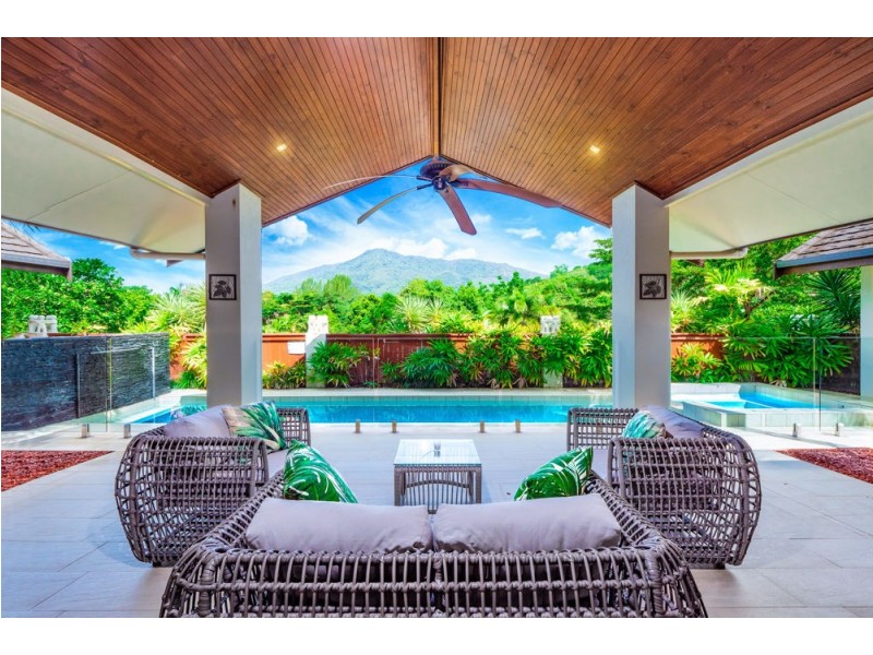 1 Wirrega Close, Caravonica QLD 4878