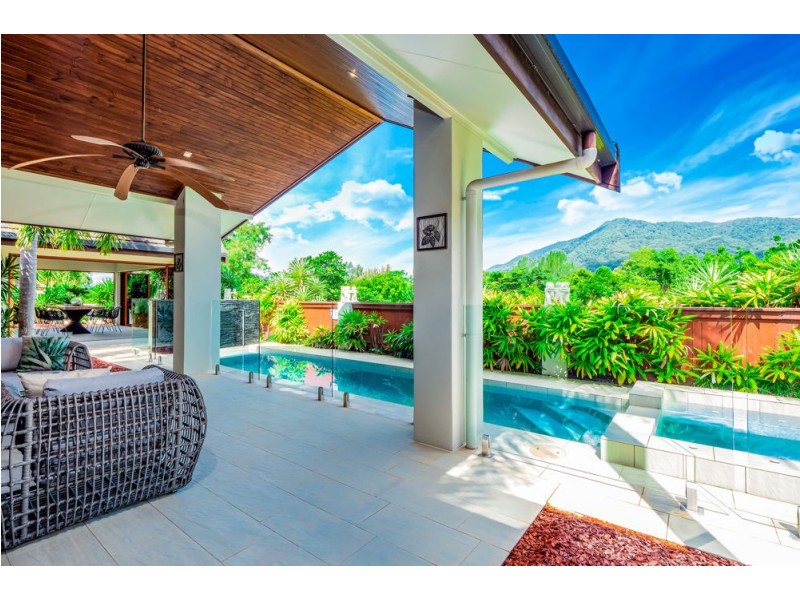 1 Wirrega Close, Caravonica QLD 4878