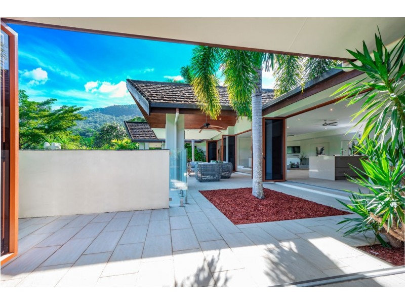 1 Wirrega Close, Caravonica QLD 4878