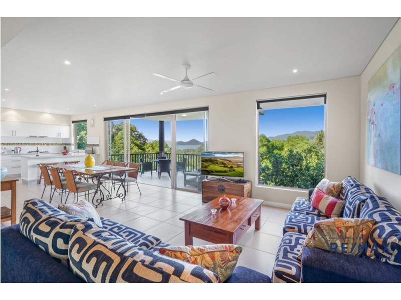 7/13 Colonel Cummings Drive, Palm Cove QLD 4879