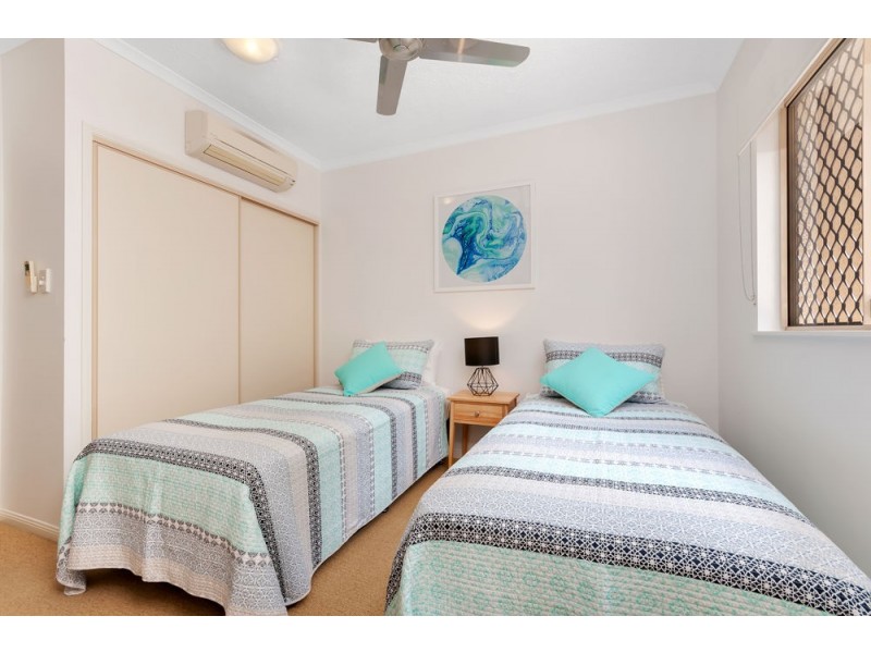 1506/2-10 Greenslopes Street, Cairns North QLD 4870