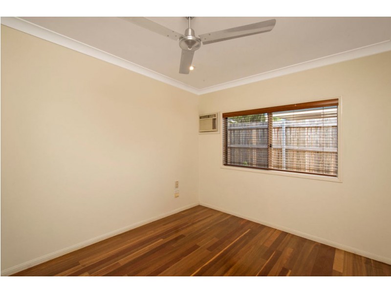 8 Everglade Rise, Brinsmead QLD 4870