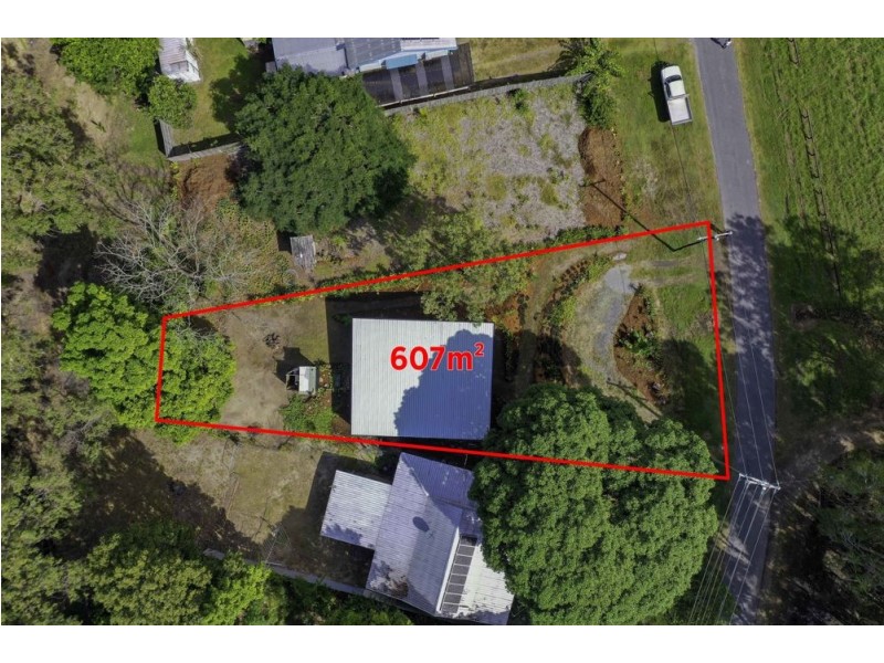 10 Sandpiper Street, East Trinity QLD 4871