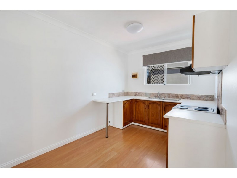 12/87-91 Earl Street, Westcourt QLD 4870