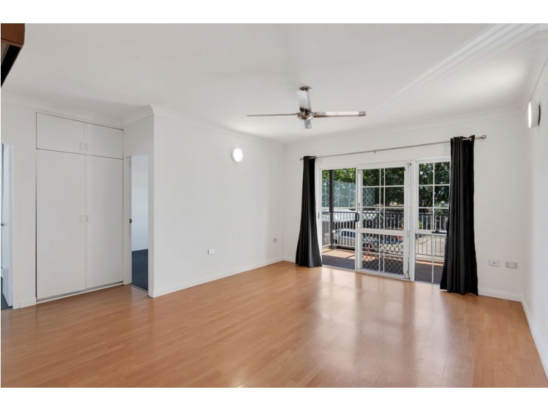 12/87-91 Earl Street, Westcourt QLD 4870