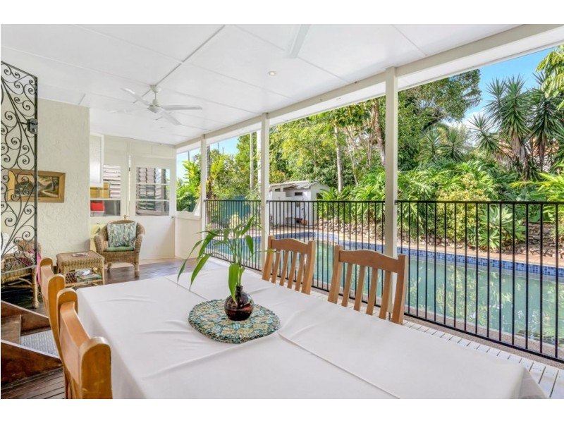 33 Hodel Street, Whitfield QLD 4870