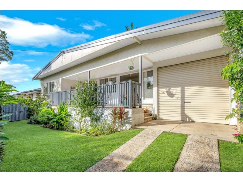 33 Hodel Street, Whitfield QLD 4870