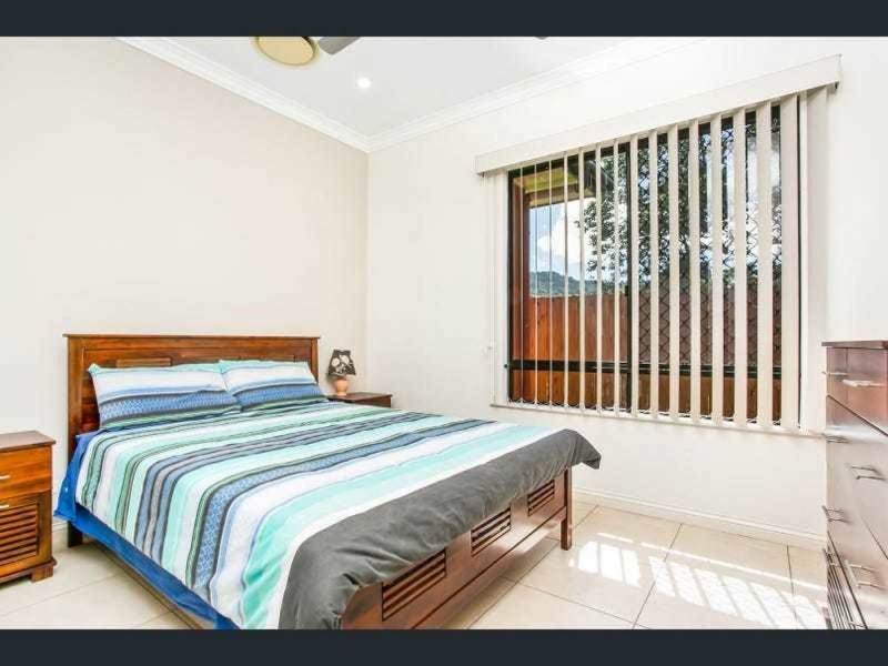 10a York Street, Whitfield QLD 4870