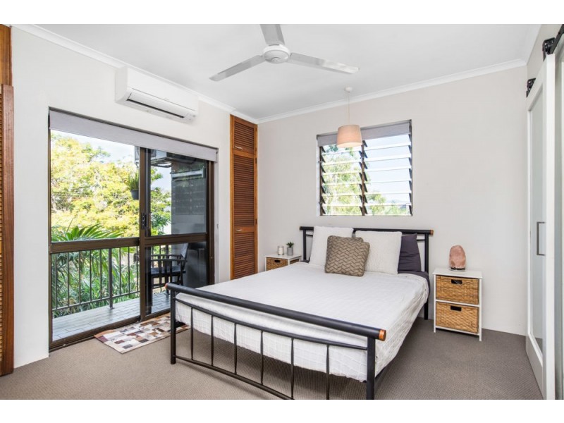 9/49-51 Digger Street, Cairns North QLD 4870