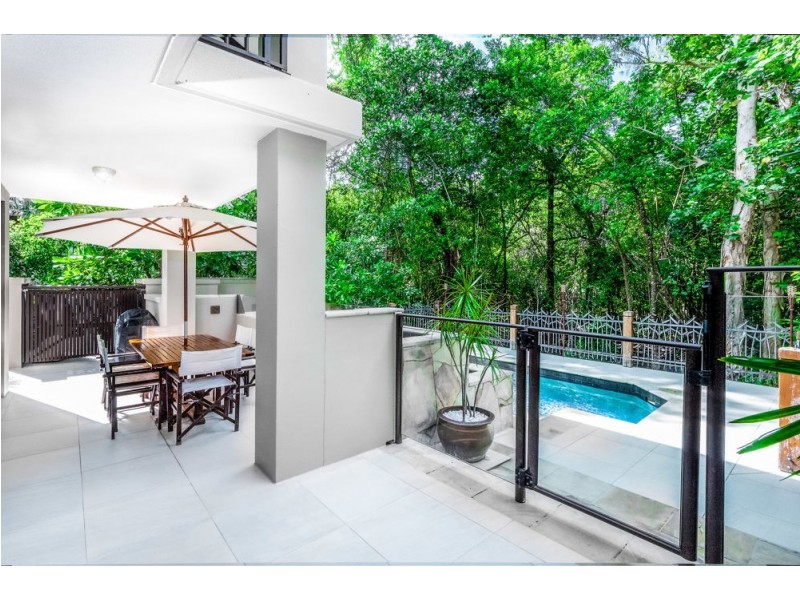 U113, L111 / 5 Triton Street, Palm Cove QLD 4879