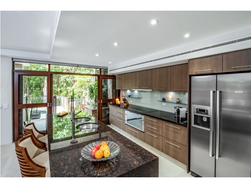 U113, L111 / 5 Triton Street, Palm Cove QLD 4879