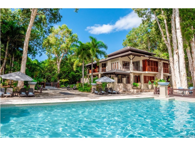 U113, L111 / 5 Triton Street, Palm Cove QLD 4879