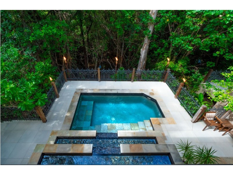 U113, L111 / 5 Triton Street, Palm Cove QLD 4879