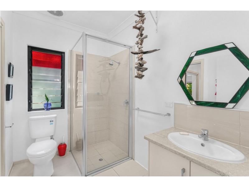 9 Dowsett Close, Yorkeys Knob QLD 4878