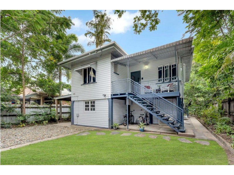 388 McLeod Street, Cairns North QLD 4870