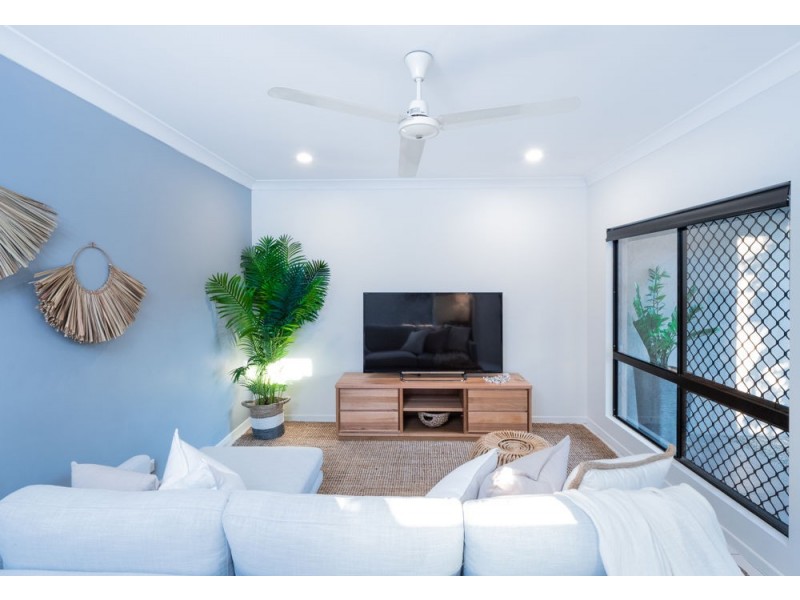 5 Norwood Crescent, Trinity Park QLD 4879