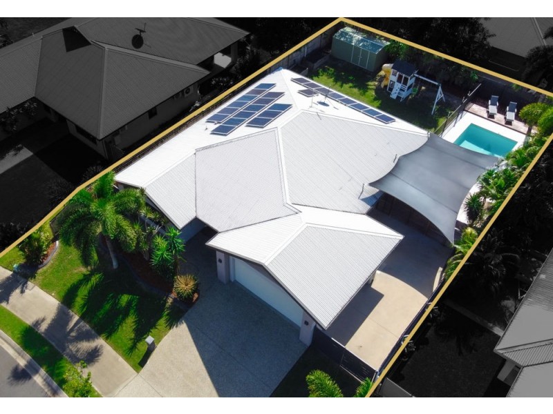 5 Norwood Crescent, Trinity Park QLD 4879