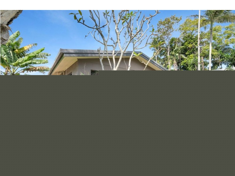 8 Queensborough Close, Trinity Park QLD 4879