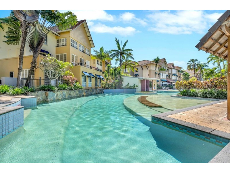 801/2-10 Greenslopes Street, Cairns North QLD 4870