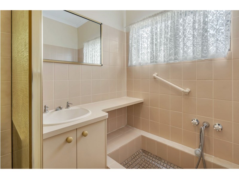 6 Gouldian Street, Bayview Heights QLD 4868