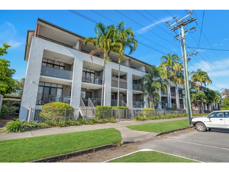2/97-99 Martyn Street, Parramatta Park QLD 4870