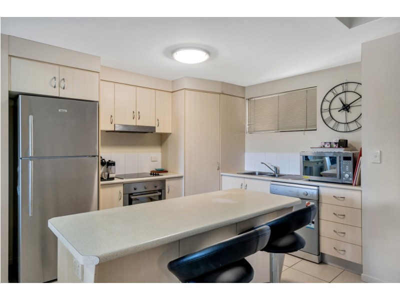 2/97-99 Martyn Street, Parramatta Park QLD 4870